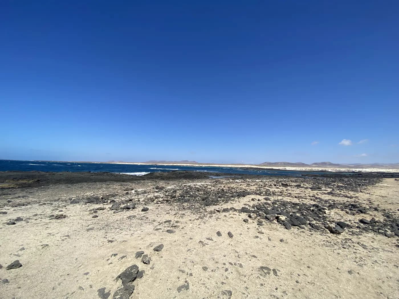 Die türkise Lagune von La Concha in El Cotillo, Fuerteventura